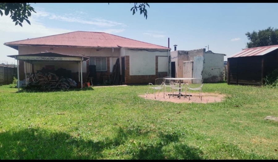 3 Bedroom Property for Sale in New Redruth Gauteng