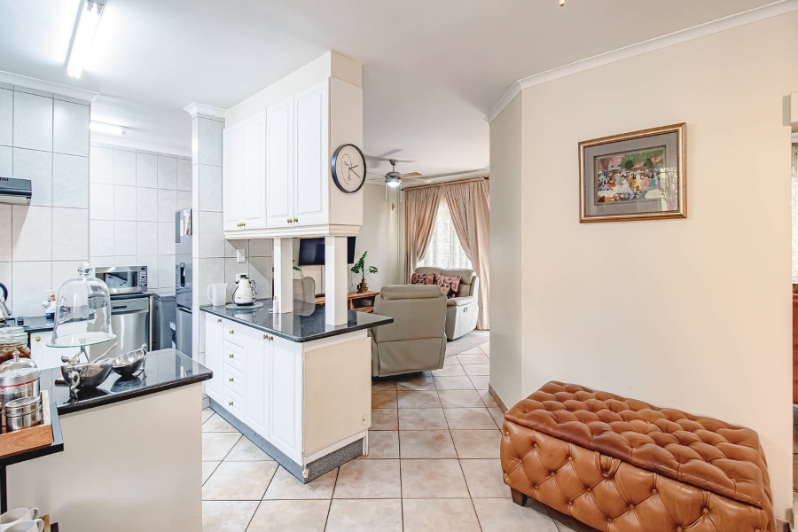3 Bedroom Property for Sale in Faerie Glen Gauteng