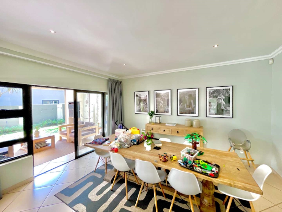 4 Bedroom Property for Sale in Olympus Country Estate Gauteng