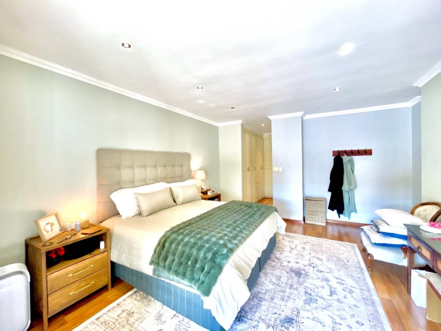 4 Bedroom Property for Sale in Olympus Country Estate Gauteng
