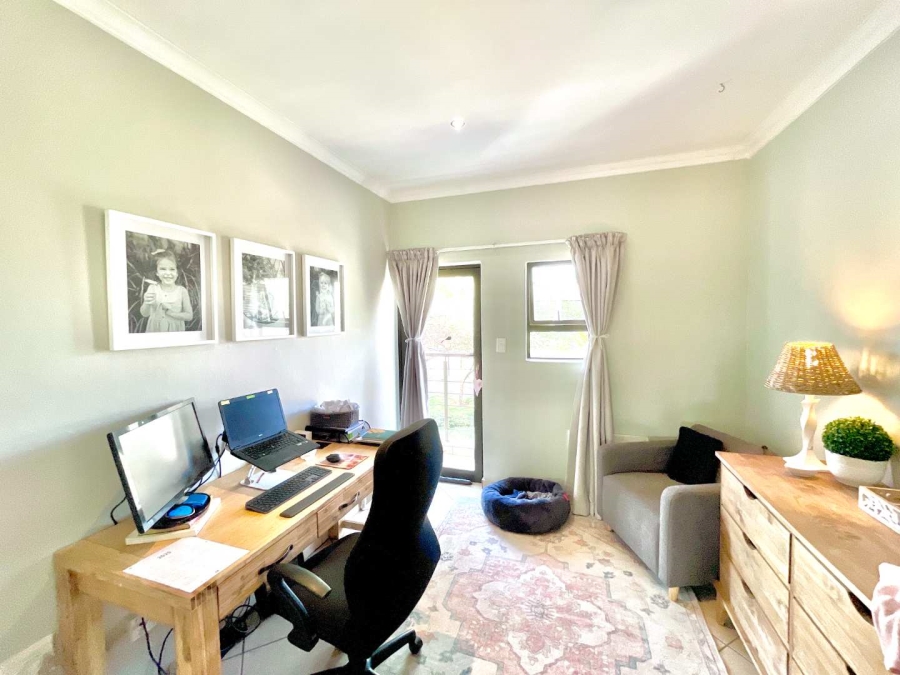 4 Bedroom Property for Sale in Olympus Country Estate Gauteng