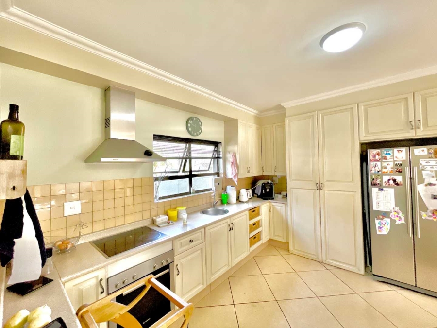 4 Bedroom Property for Sale in Olympus Country Estate Gauteng