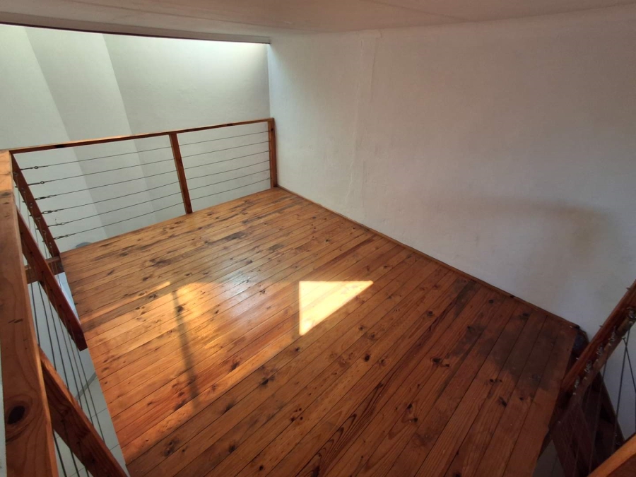 3 Bedroom Property for Sale in Die Hoewes Gauteng