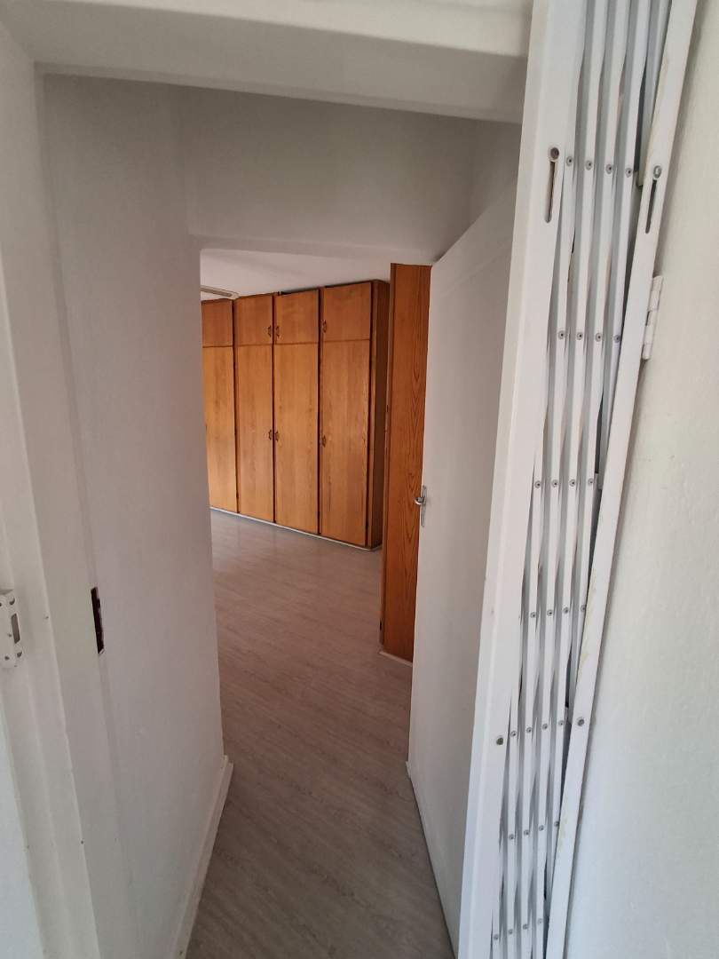 3 Bedroom Property for Sale in Die Hoewes Gauteng