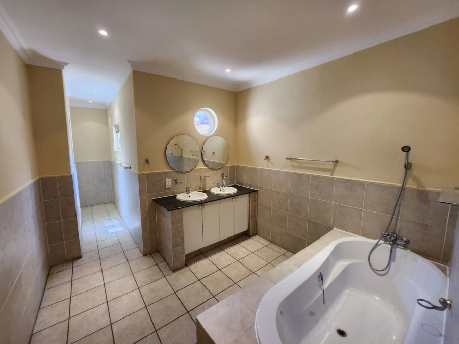 To Let 3 Bedroom Property for Rent in Ferndale Gauteng