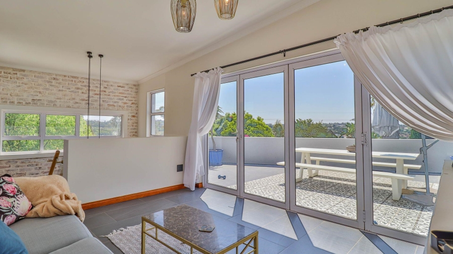 5 Bedroom Property for Sale in Hurlingham Manor Gauteng