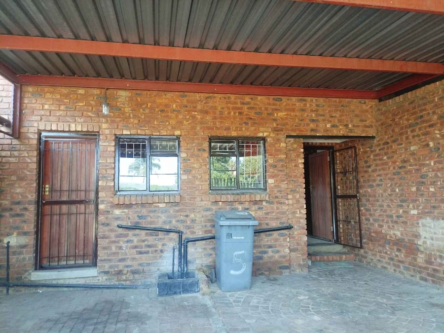 To Let 3 Bedroom Property for Rent in Jan Niemand Park Gauteng
