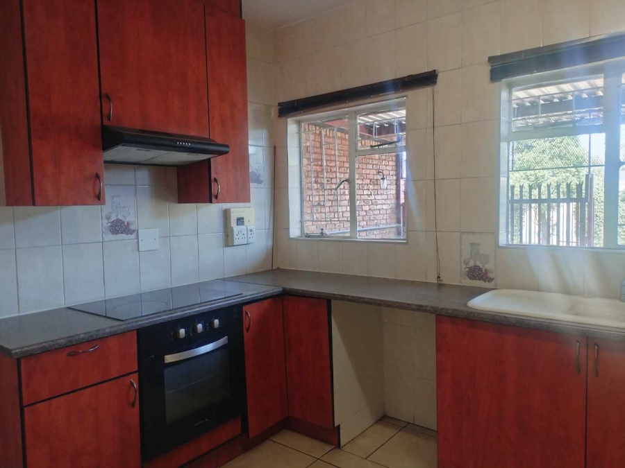 To Let 3 Bedroom Property for Rent in Jan Niemand Park Gauteng