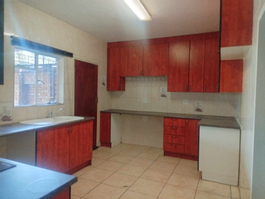 To Let 3 Bedroom Property for Rent in Jan Niemand Park Gauteng
