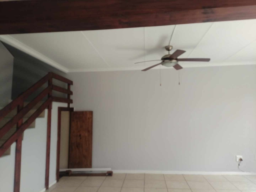 To Let 3 Bedroom Property for Rent in Jan Niemand Park Gauteng