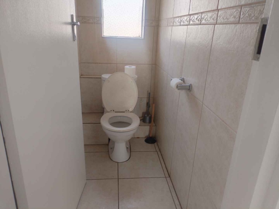 To Let 3 Bedroom Property for Rent in Jan Niemand Park Gauteng