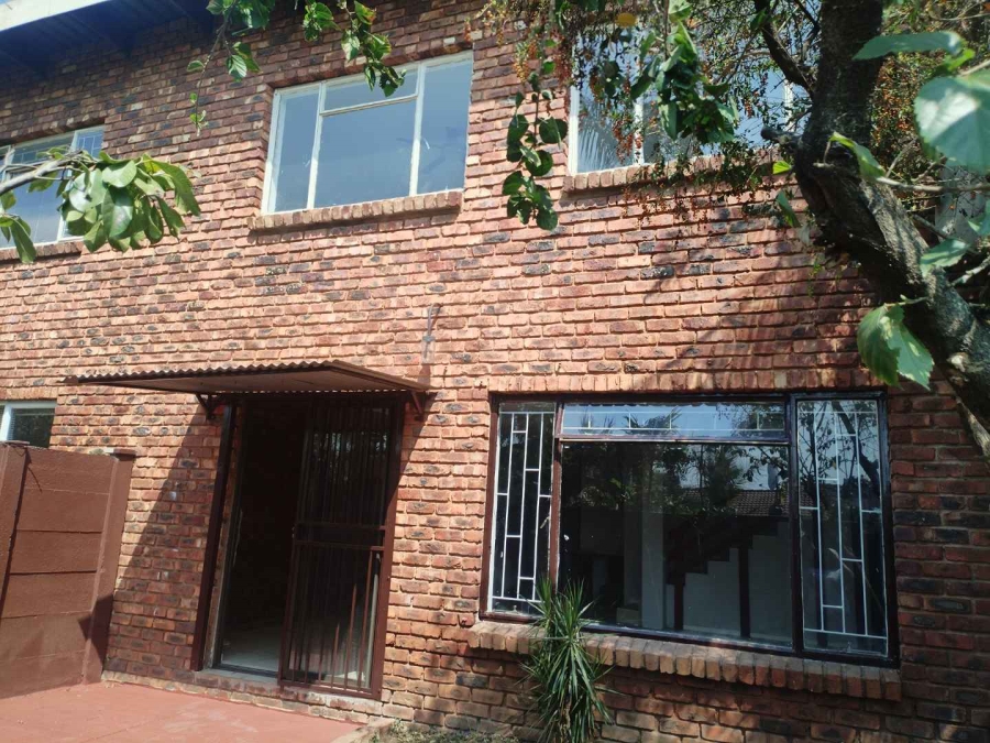 To Let 3 Bedroom Property for Rent in Jan Niemand Park Gauteng