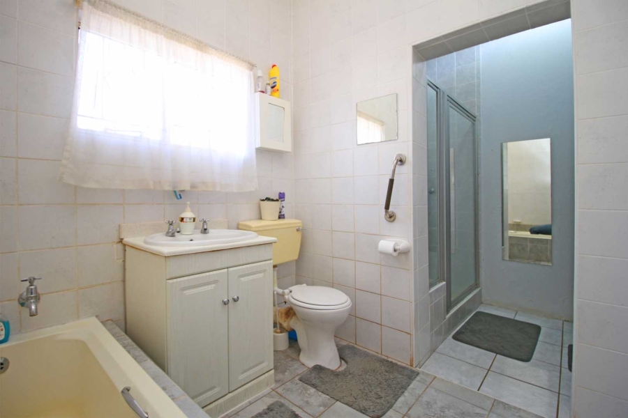 3 Bedroom Property for Sale in Greenhills Gauteng