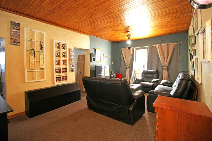 3 Bedroom Property for Sale in Greenhills Gauteng