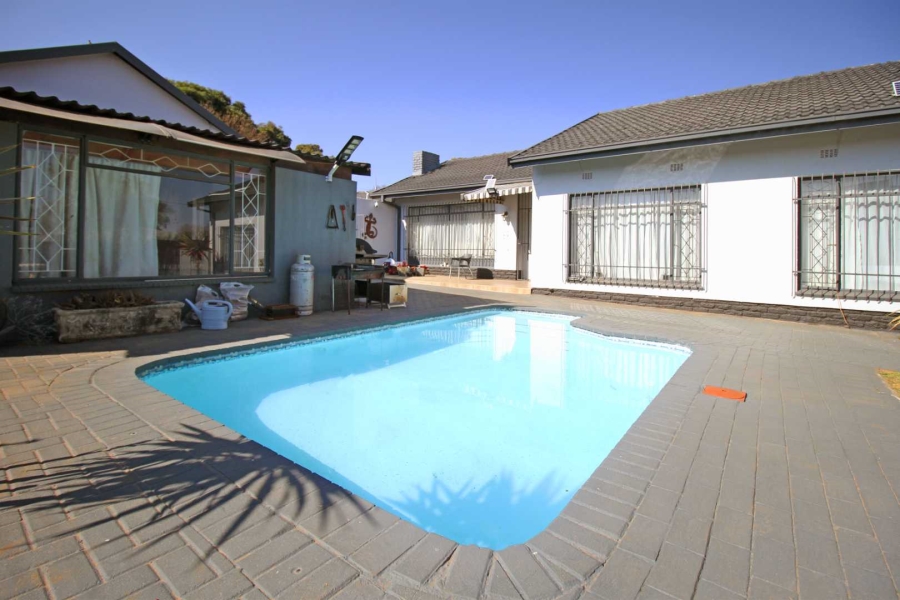 3 Bedroom Property for Sale in Greenhills Gauteng