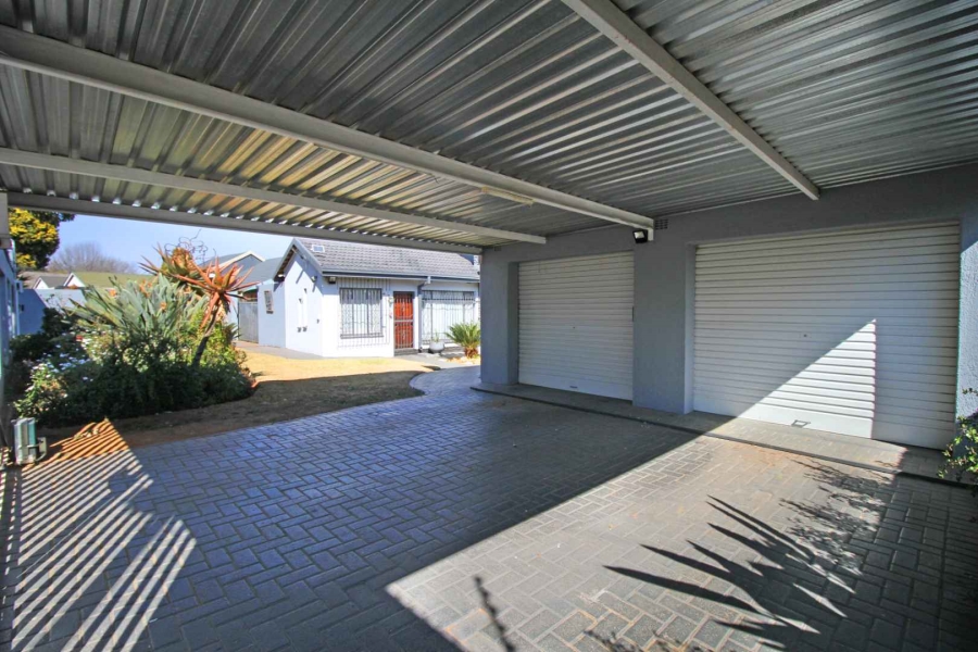 3 Bedroom Property for Sale in Greenhills Gauteng
