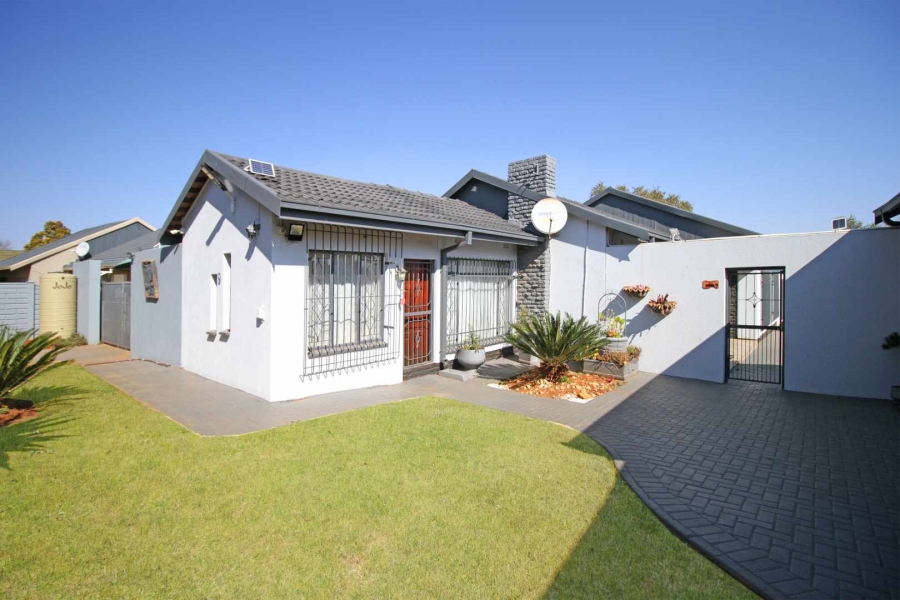 3 Bedroom Property for Sale in Greenhills Gauteng