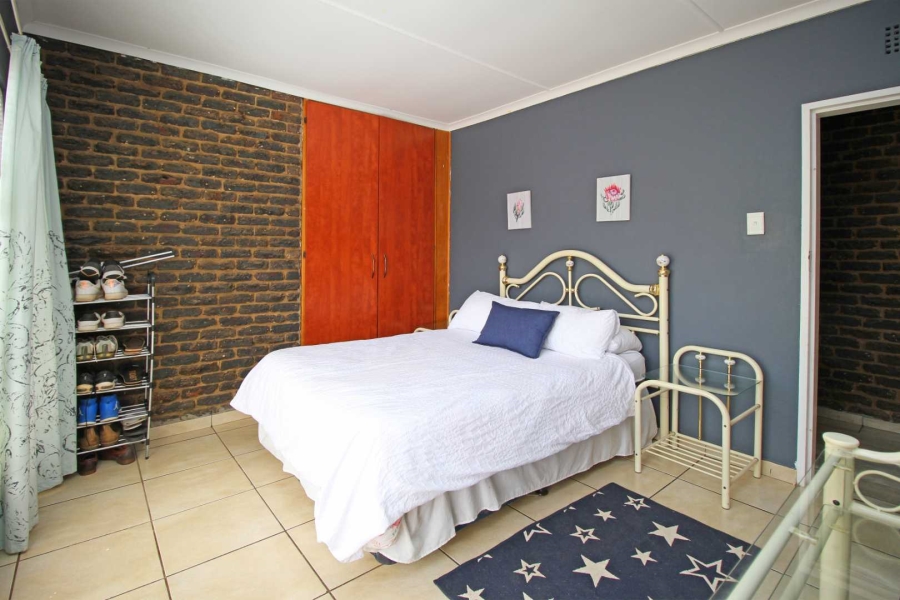 4 Bedroom Property for Sale in Greenhills Gauteng
