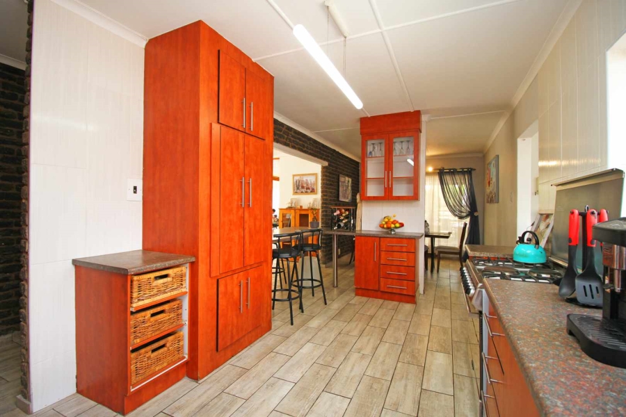 4 Bedroom Property for Sale in Greenhills Gauteng