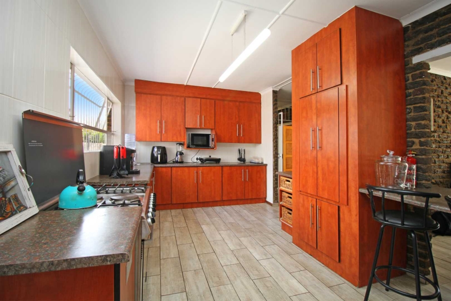 4 Bedroom Property for Sale in Greenhills Gauteng