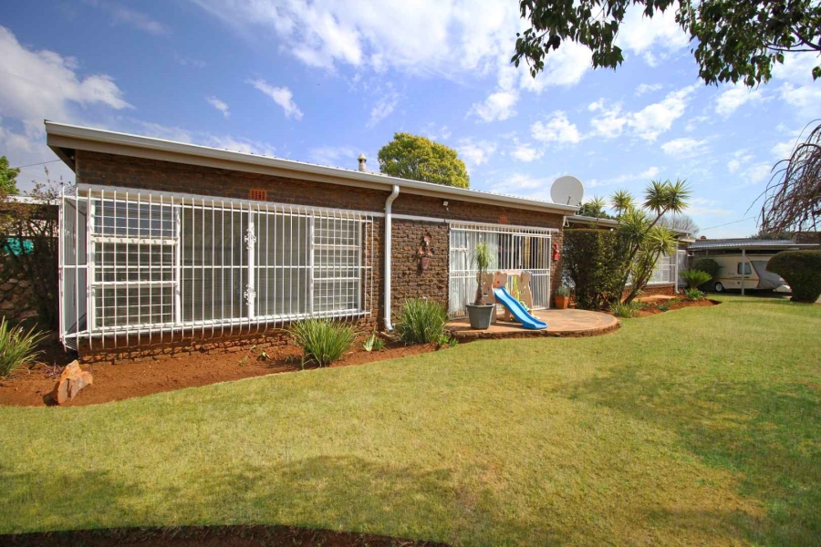 4 Bedroom Property for Sale in Greenhills Gauteng