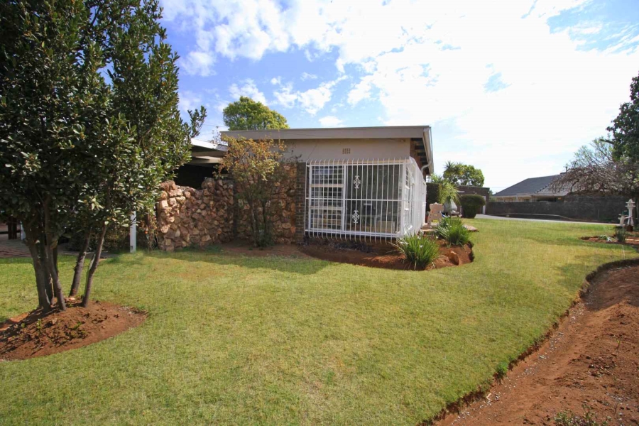 4 Bedroom Property for Sale in Greenhills Gauteng