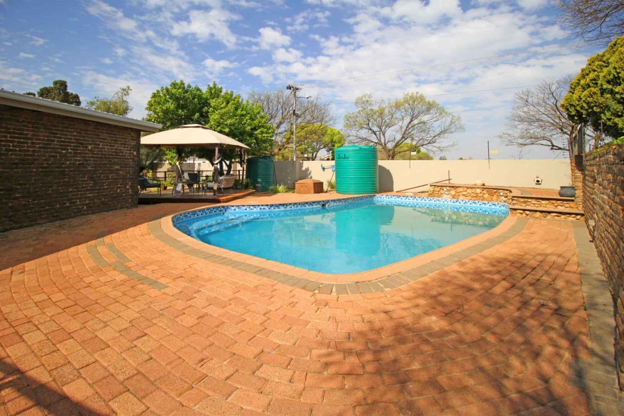 4 Bedroom Property for Sale in Greenhills Gauteng
