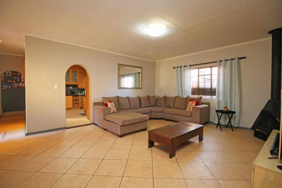 4 Bedroom Property for Sale in Randpoort Gauteng