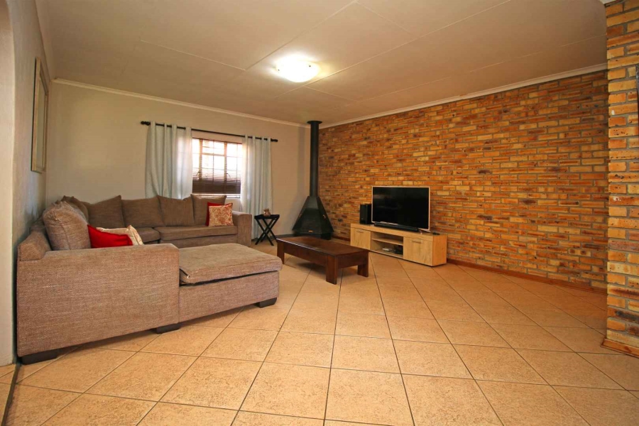 4 Bedroom Property for Sale in Randpoort Gauteng