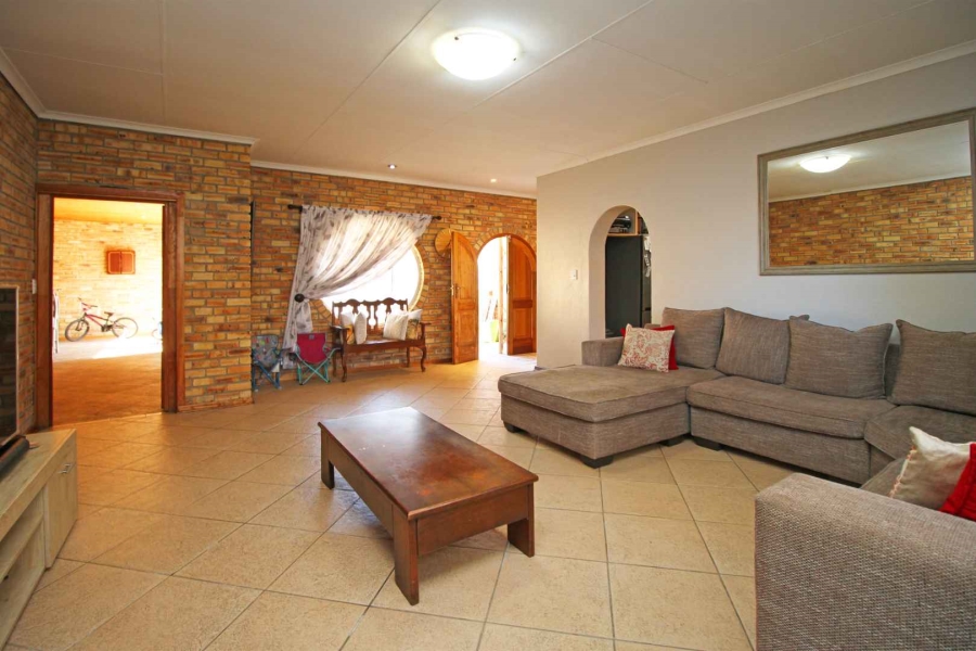 4 Bedroom Property for Sale in Randpoort Gauteng