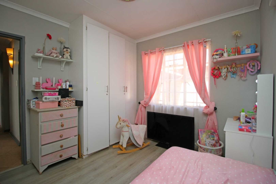 4 Bedroom Property for Sale in Randpoort Gauteng