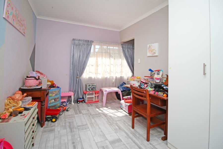 4 Bedroom Property for Sale in Randpoort Gauteng