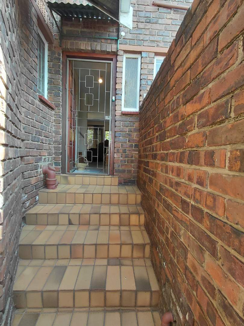 2 Bedroom Property for Sale in Birchleigh Gauteng