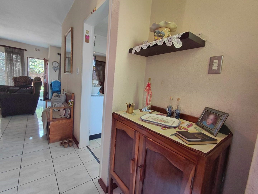 2 Bedroom Property for Sale in Birchleigh Gauteng