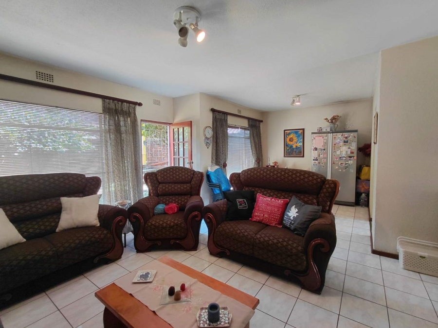 2 Bedroom Property for Sale in Birchleigh Gauteng