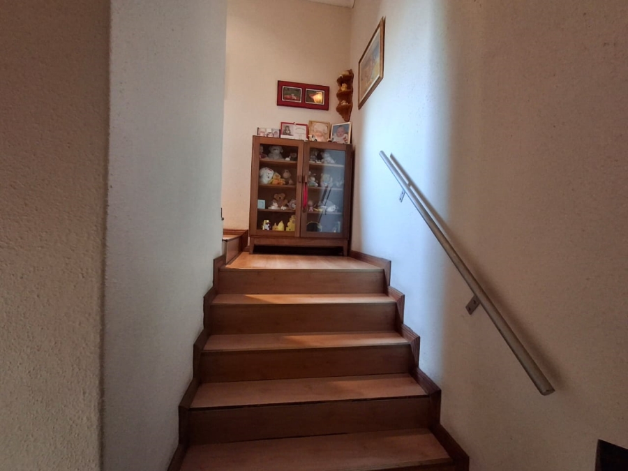 2 Bedroom Property for Sale in Birchleigh Gauteng