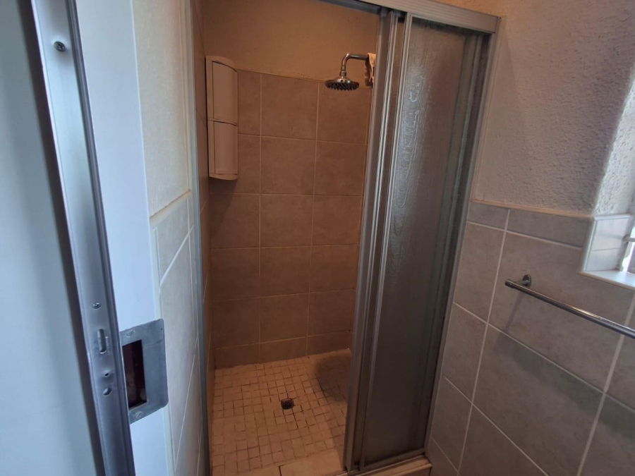 2 Bedroom Property for Sale in Birchleigh Gauteng