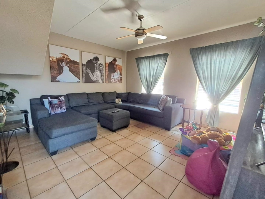 3 Bedroom Property for Sale in Verwoerdpark Gauteng