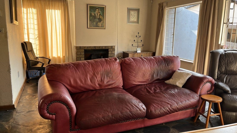 3 Bedroom Property for Sale in Verwoerdpark Gauteng