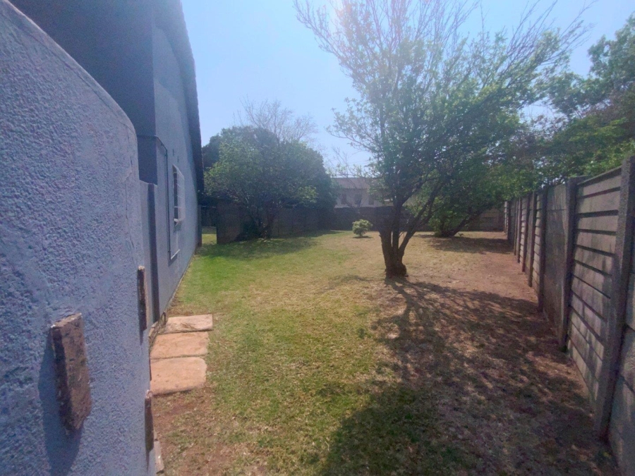 3 Bedroom Property for Sale in Verwoerdpark Gauteng