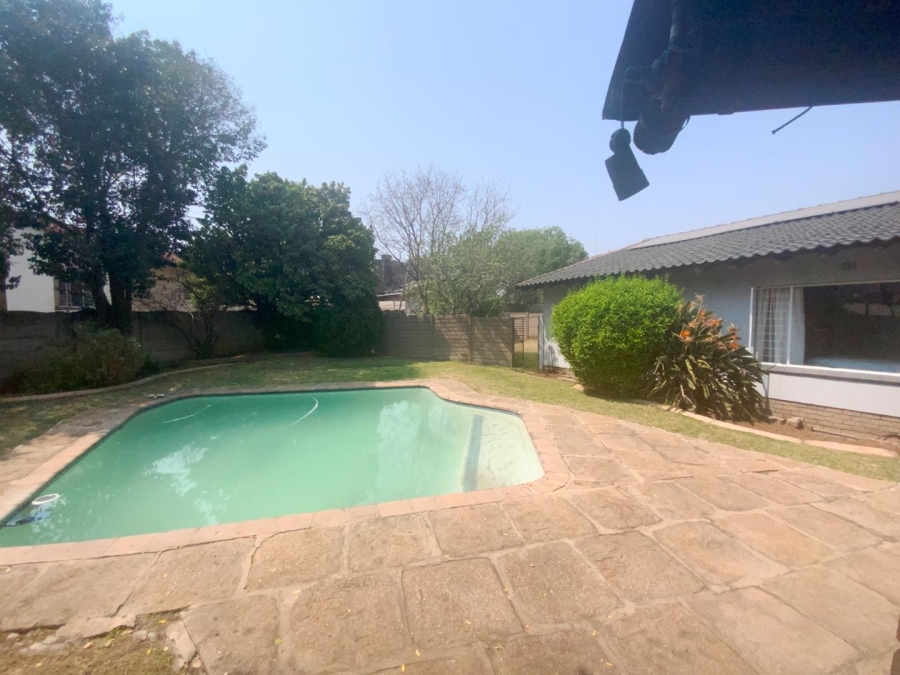 3 Bedroom Property for Sale in Verwoerdpark Gauteng