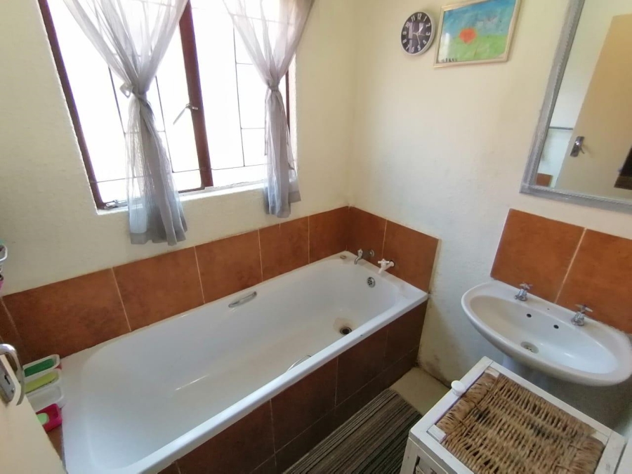 3 Bedroom Property for Sale in Soshanguve East Gauteng