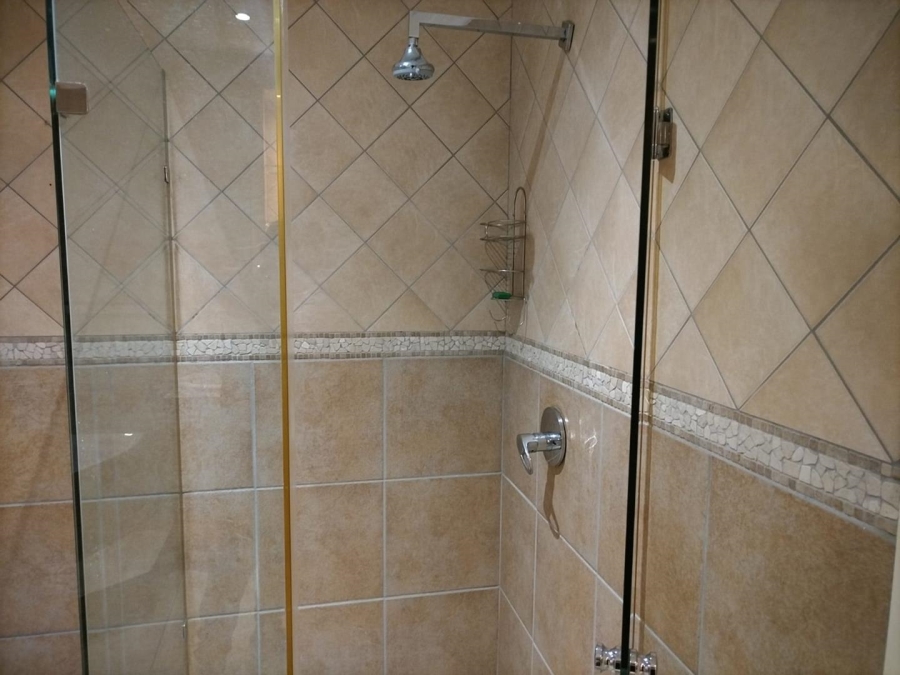 5 Bedroom Property for Sale in Ninapark Gauteng