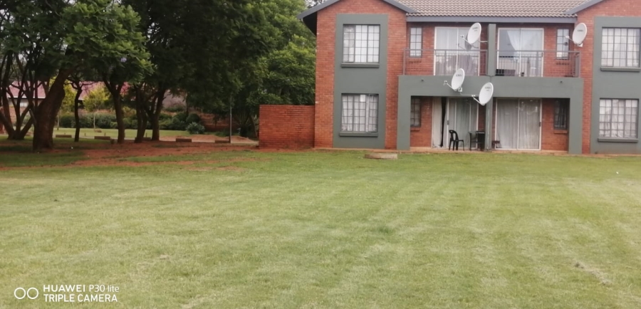 2 Bedroom Property for Sale in Theresa Park Gauteng