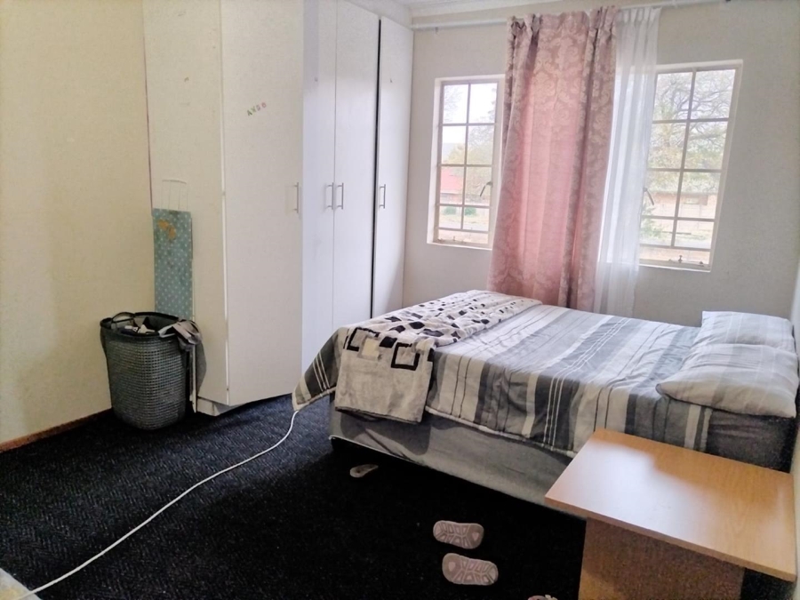 4 Bedroom Property for Sale in Theresa Park Gauteng