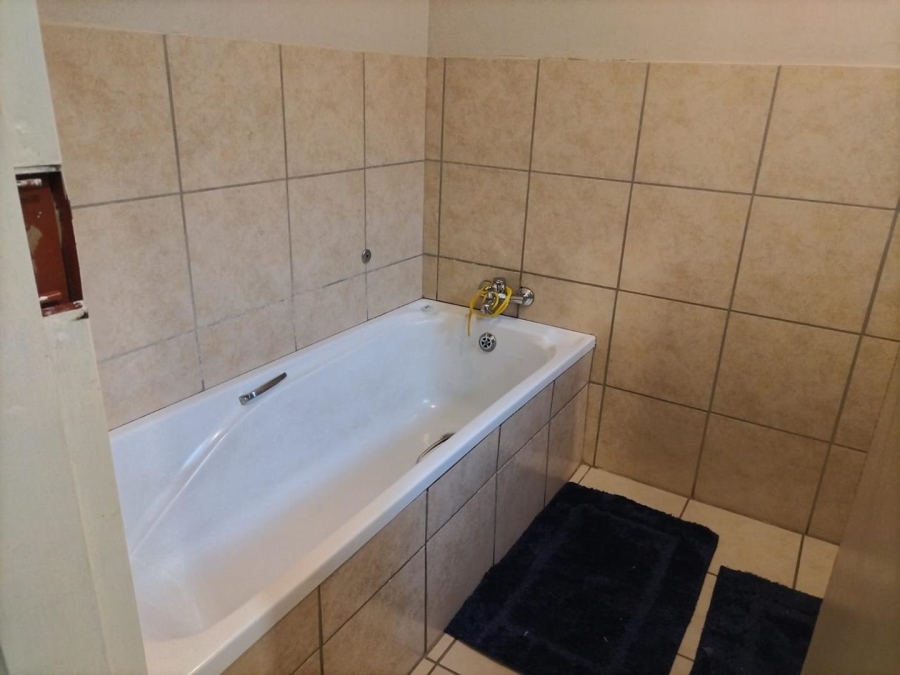 4 Bedroom Property for Sale in Theresa Park Gauteng