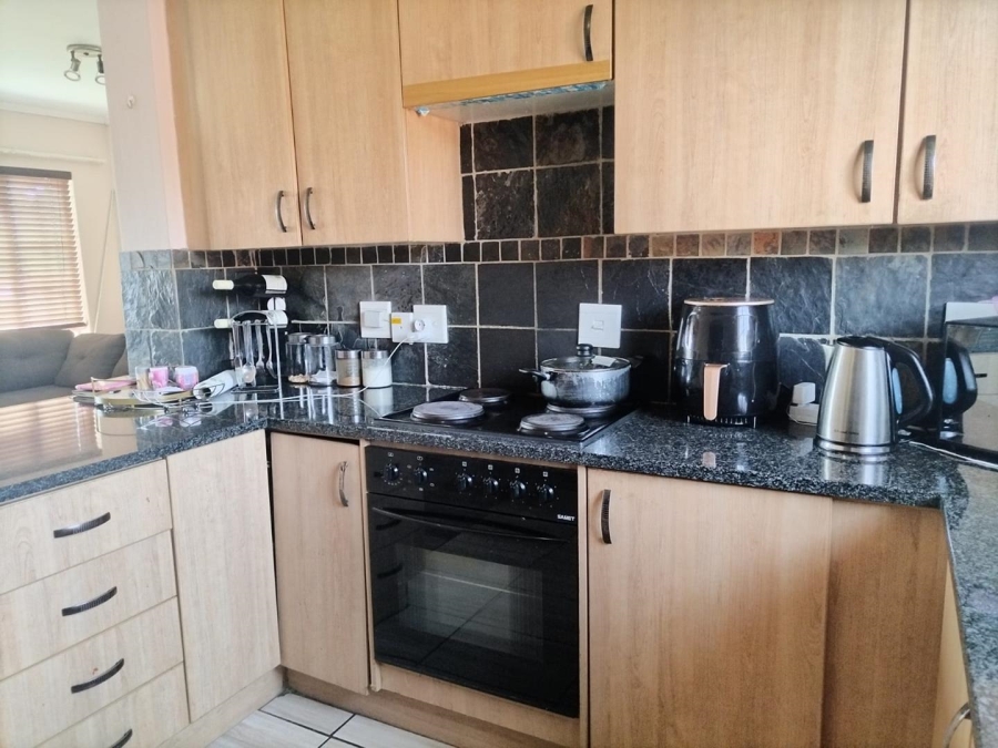 2 Bedroom Property for Sale in Theresa Park Gauteng
