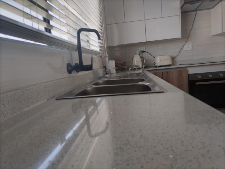 2 Bedroom Property for Sale in Theresa Park Gauteng