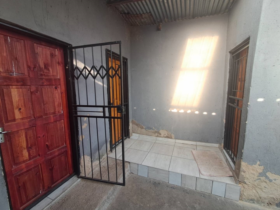 2 Bedroom Property for Sale in Tembisa Gauteng