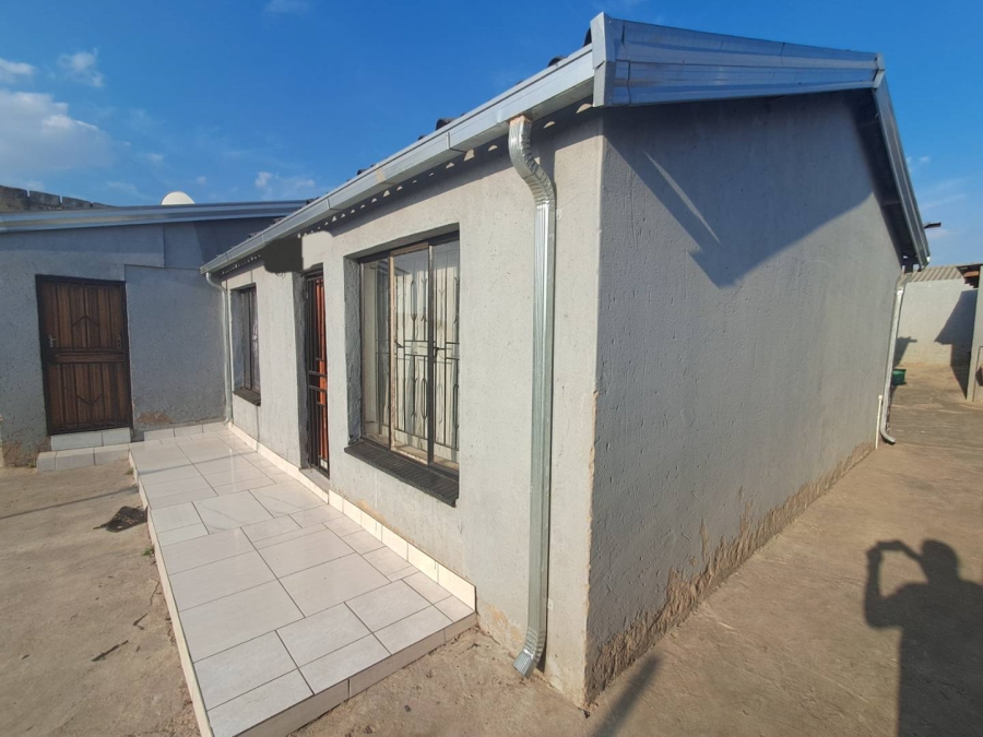 2 Bedroom Property for Sale in Tembisa Gauteng